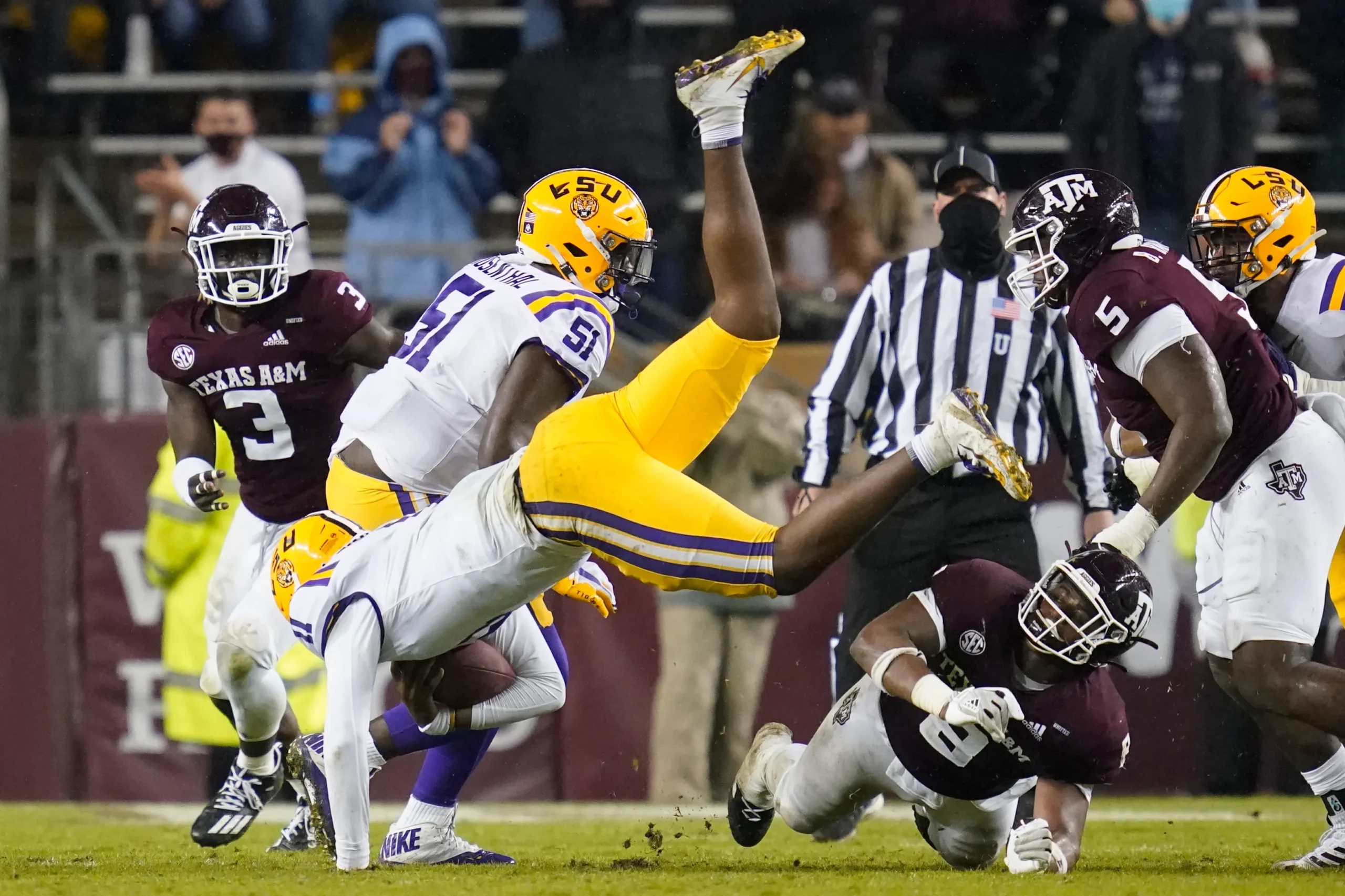Comparing LSU and Texas A&M: The Ultimate Showdown