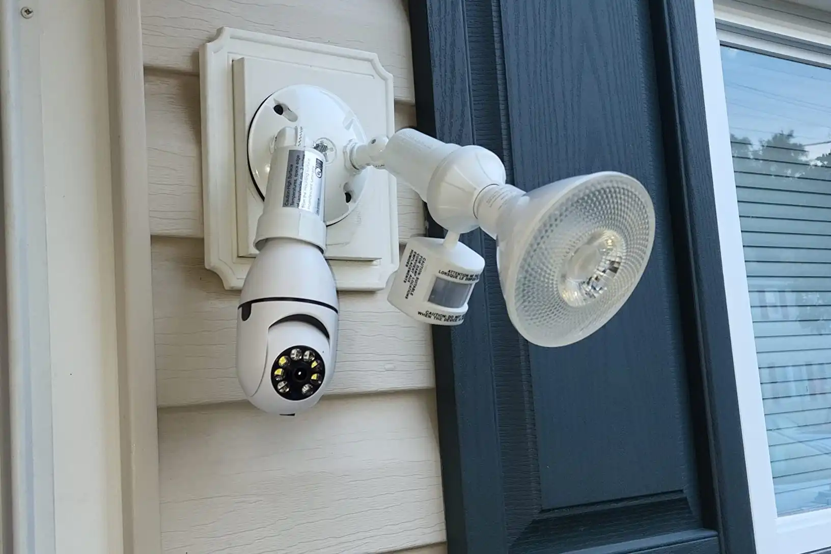 Reviews for Light Bulb Security Camera
